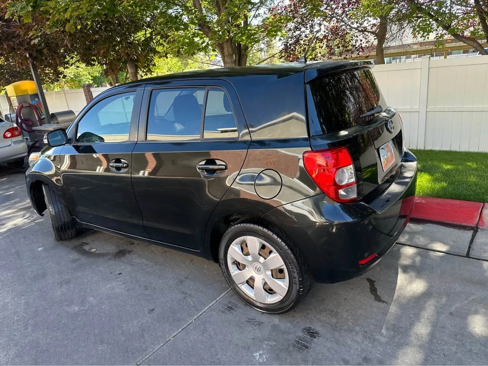 2010 Scion xD - Image 6 of 14