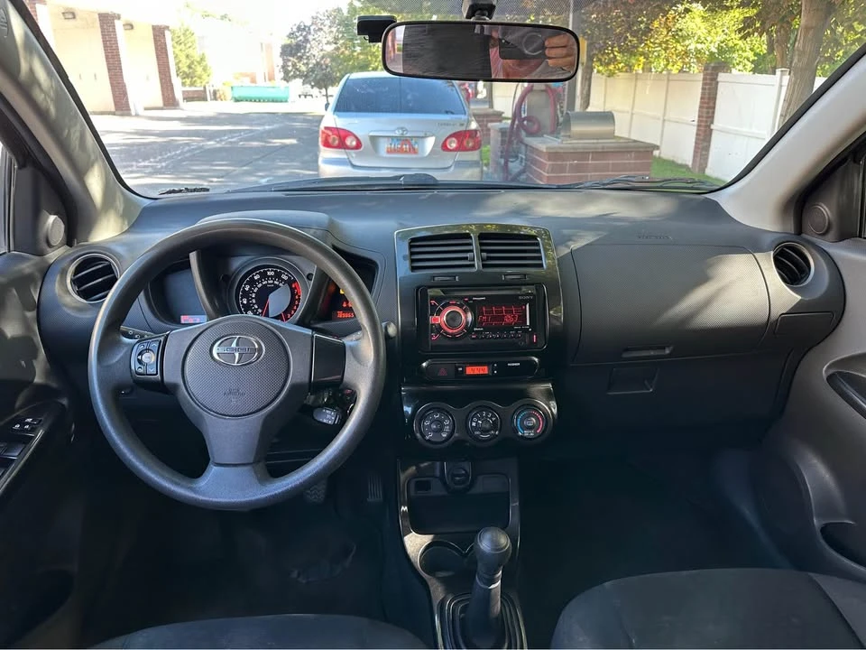 2010 Scion xD - Image 11 of 14