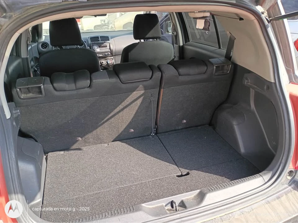 2010 Scion xD - Image 4 of 11