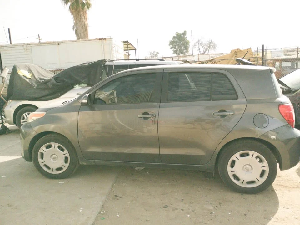 2010 Scion xD - Image 10 of 11