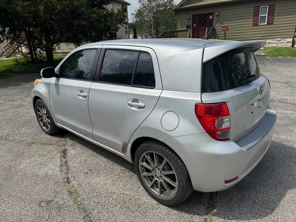 2010 Scion xD - Image 18 of 19