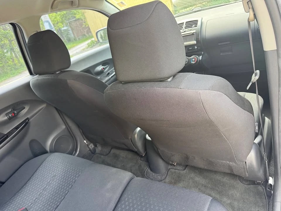 2010 Scion xD - Image 10 of 19