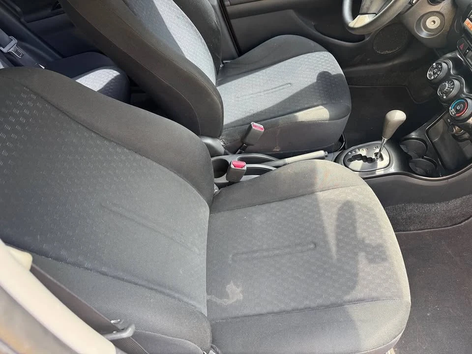 2010 Scion xD - Image 4 of 19