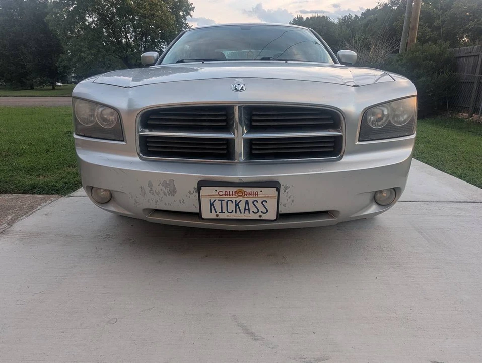 2010 Dodge Charger 6th Gen - Image 2 of 8