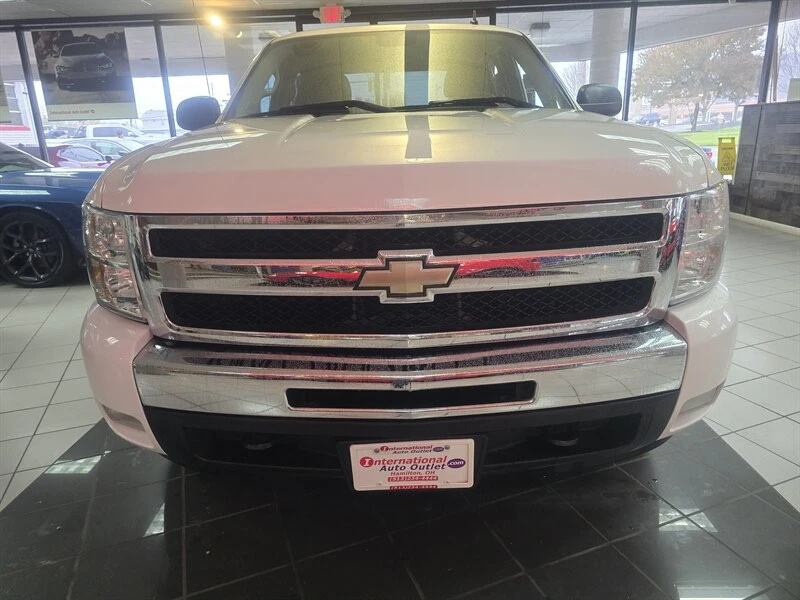2010 Chevrolet Silverado 2nd Gen - Image 2 of 4