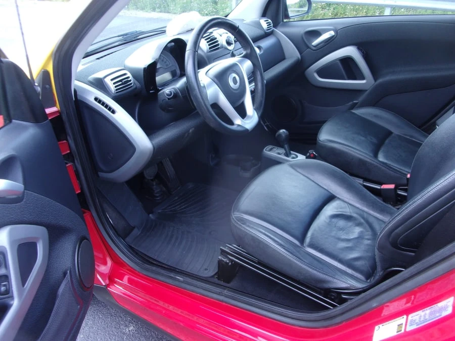 2010 Smart Fortwo 2nd Gen - Image 4 of 12