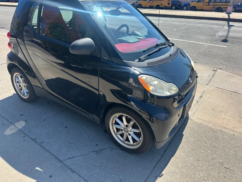 2010 Smart Fortwo 2nd Gen - Image 9 of 21