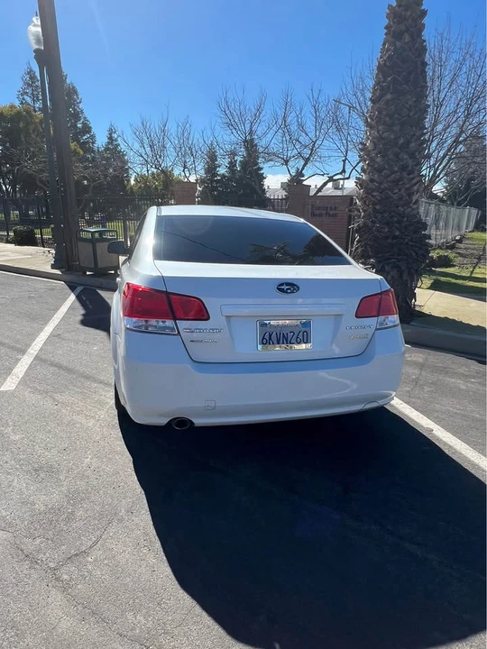 2010 Subaru Legacy 5th Gen - Image 4 of 6