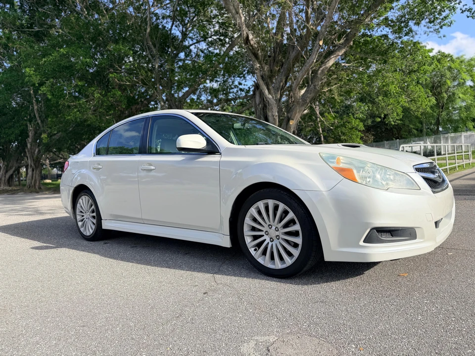 2010 Subaru Legacy 5th Gen - Image 22 of 31