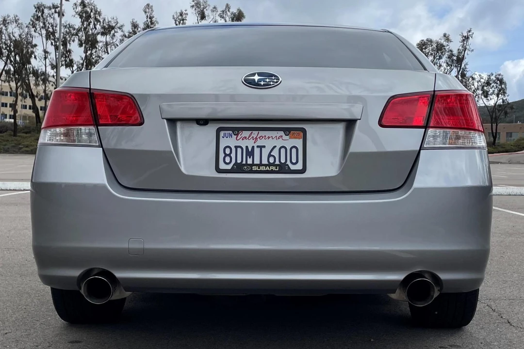 2010 Subaru Legacy 5th Gen - Image 5 of 7
