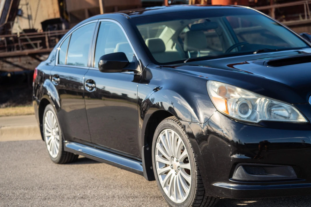 2010 Subaru Legacy 5th Gen - Image 15 of 31