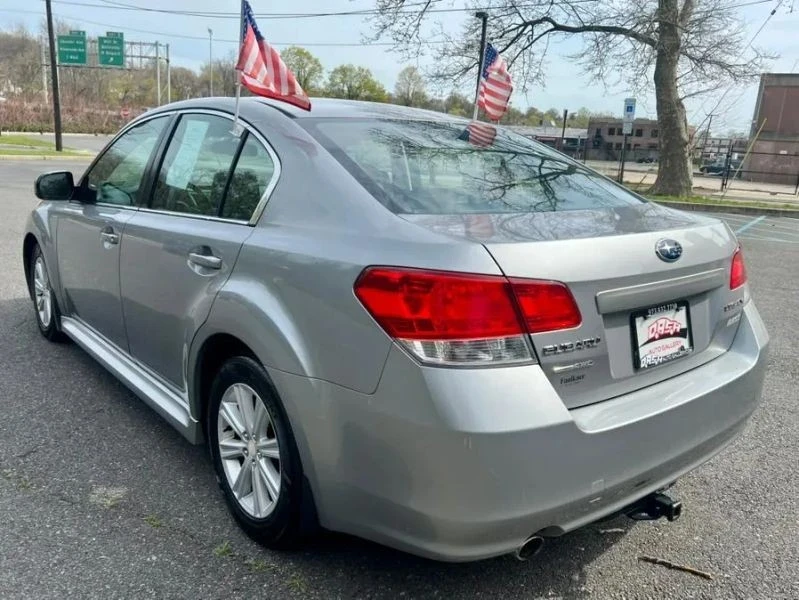 2010 Subaru Legacy 5th Gen - Image 7 of 12