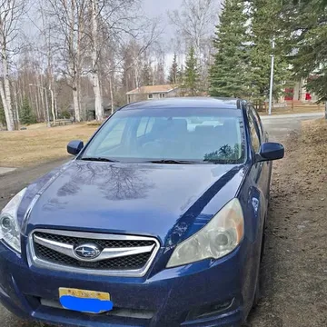 2010 Subaru Legacy 2.5i Premium Sedan 4D