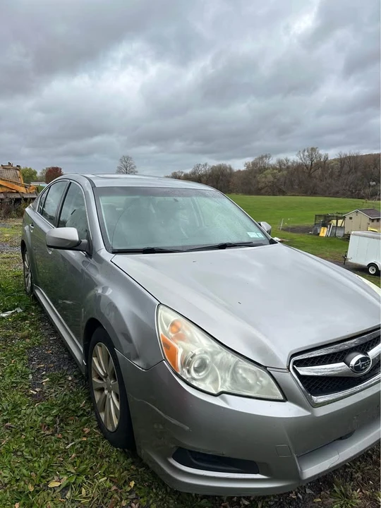2010 Subaru Legacy 5th Gen - Image 2 of 14