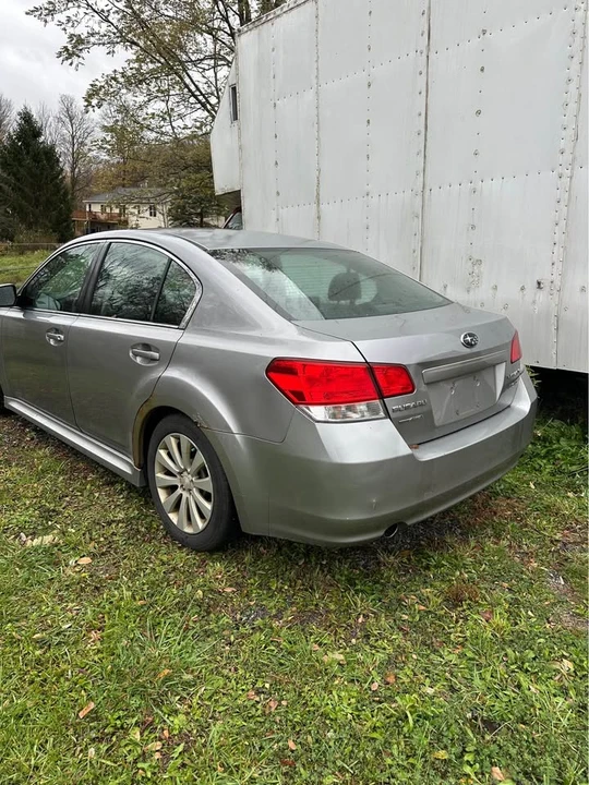 2010 Subaru Legacy 5th Gen - Image 9 of 14