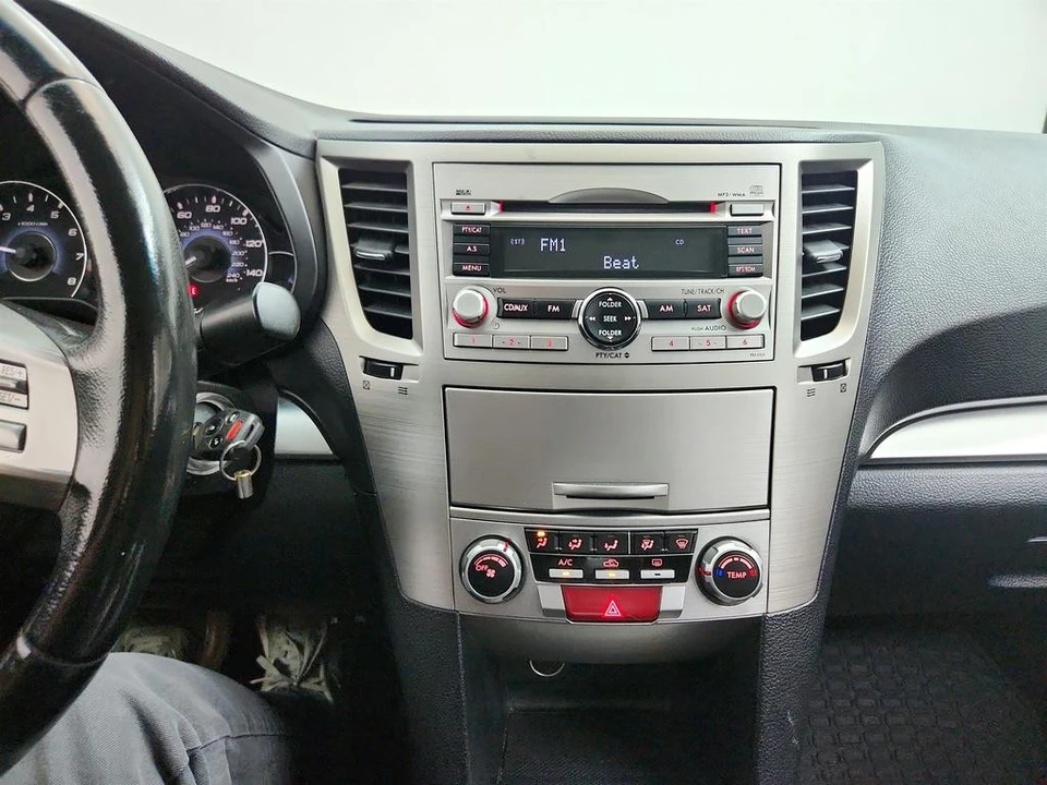 2010 Subaru Legacy 5th Gen - Image 18 of 31