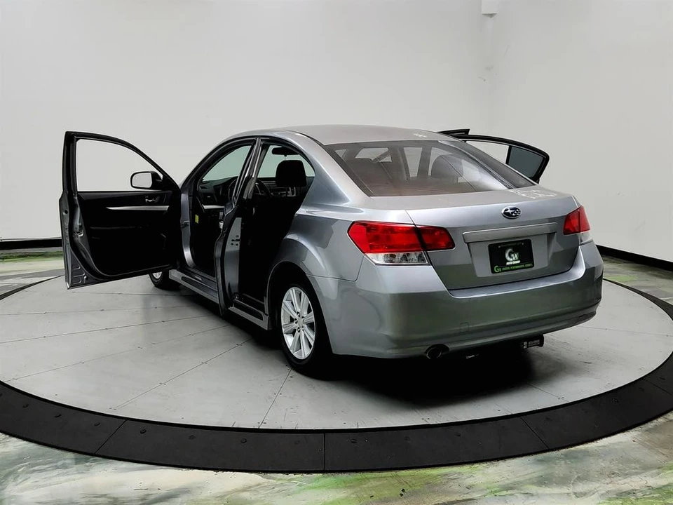 2010 Subaru Legacy 5th Gen - Image 12 of 31