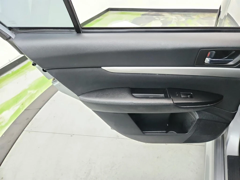 2010 Subaru Legacy 5th Gen - Image 22 of 31