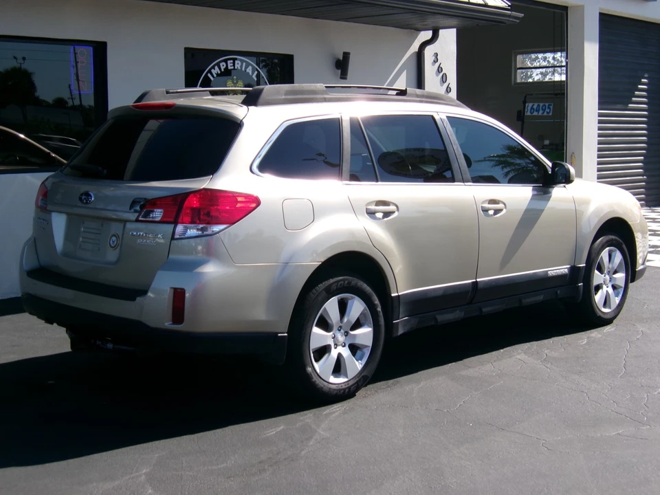 2010 Subaru Outback 4th Gen - Image 5 of 20