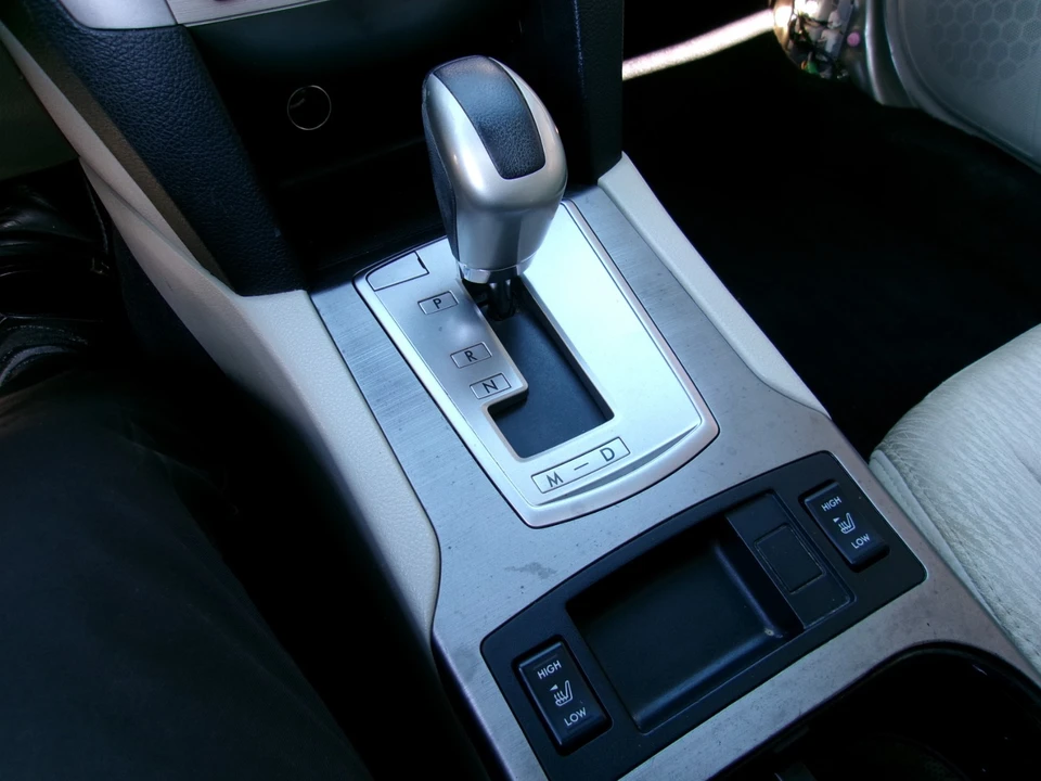 2010 Subaru Outback 4th Gen - Image 17 of 20