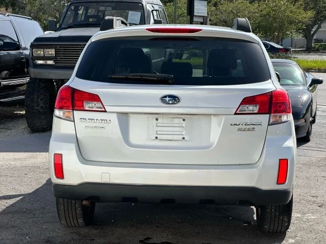 2010 Subaru Outback 4th Gen - Image 4 of 21