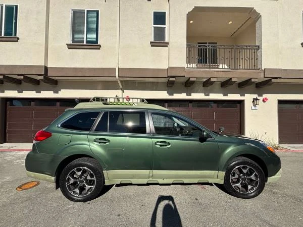 2010 Subaru Outback 4th Gen - Image 8 of 15