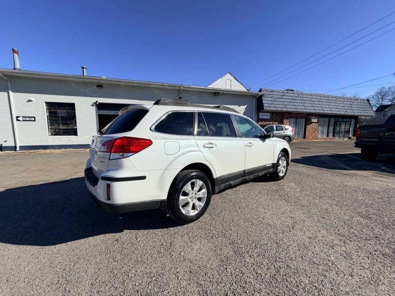 2010 Subaru Outback 4th Gen - Image 11 of 12