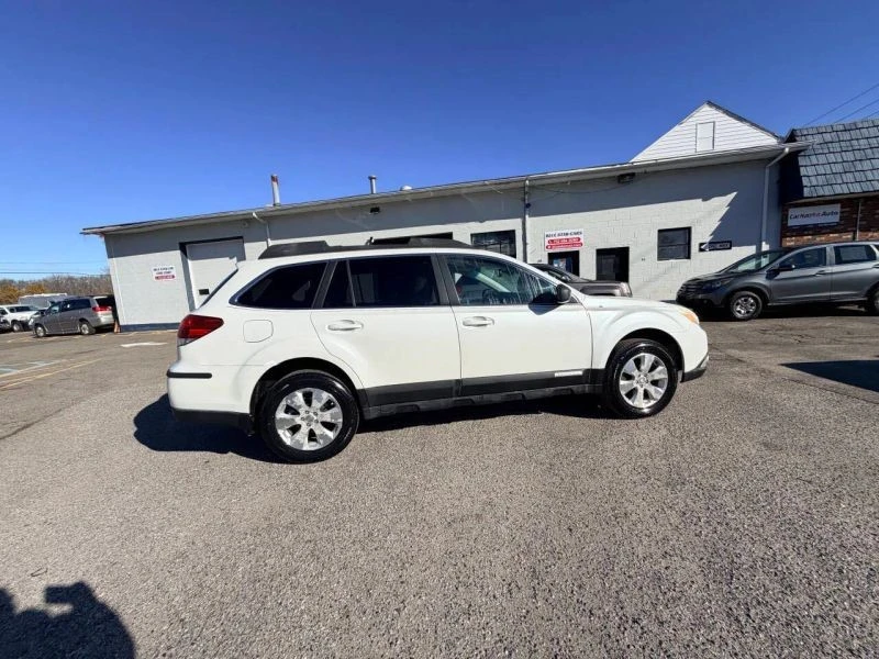 2010 Subaru Outback 4th Gen - Image 9 of 12