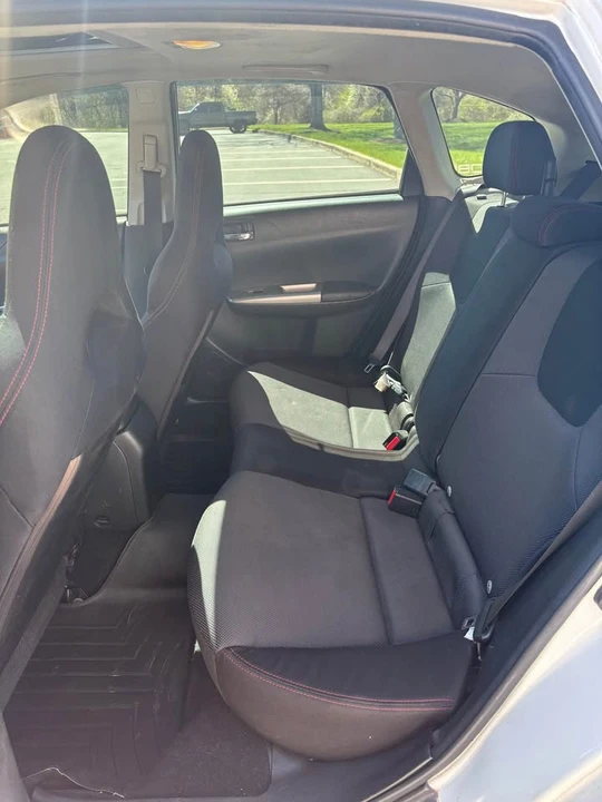 2010 Subaru Impreza - Image 11 of 15