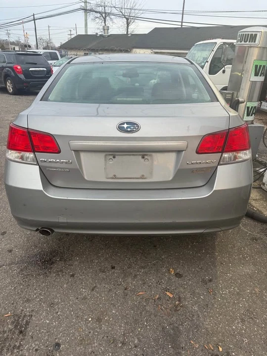 2010 Subaru Legacy 5th Gen - Image 9 of 13