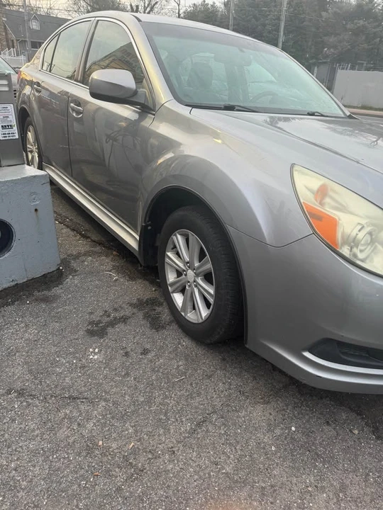2010 Subaru Legacy 5th Gen - Image 5 of 13