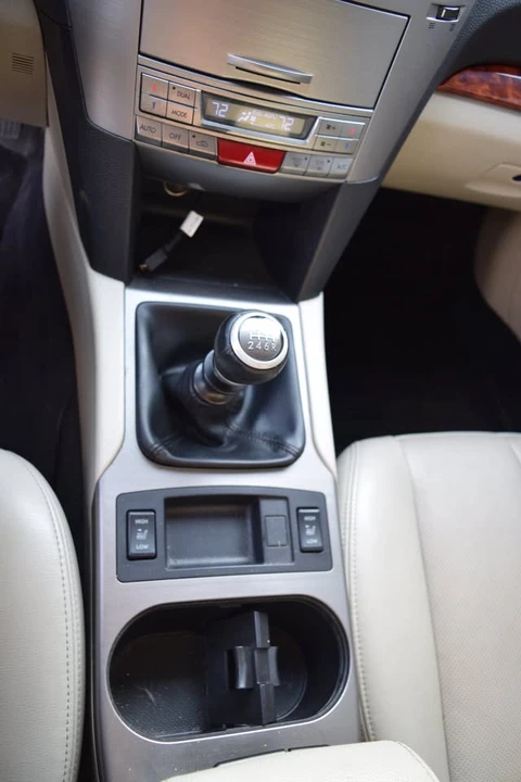 2010 Subaru Legacy 5th Gen - Image 17 of 20