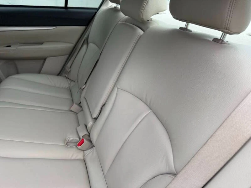 2010 Subaru Legacy 5th Gen - Image 15 of 19
