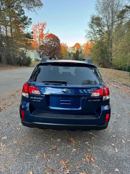 2010 Subaru Outback 4th Gen - Image 7 of 20
