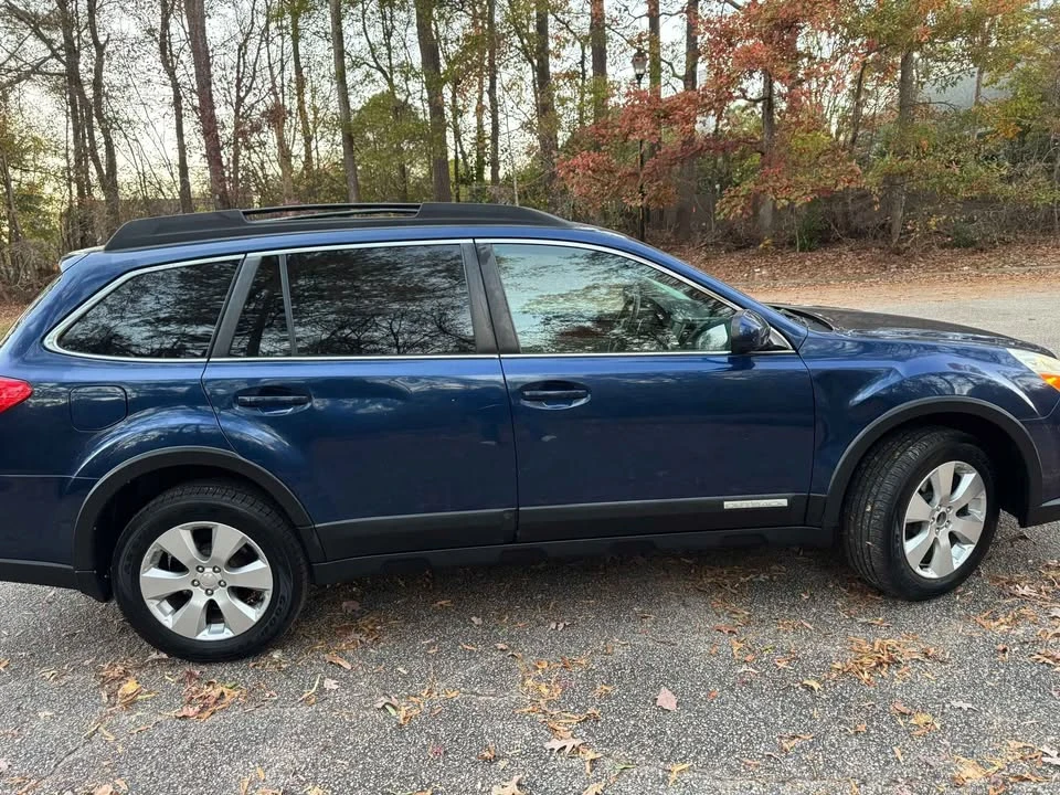 2010 Subaru Outback 4th Gen - Image 12 of 20