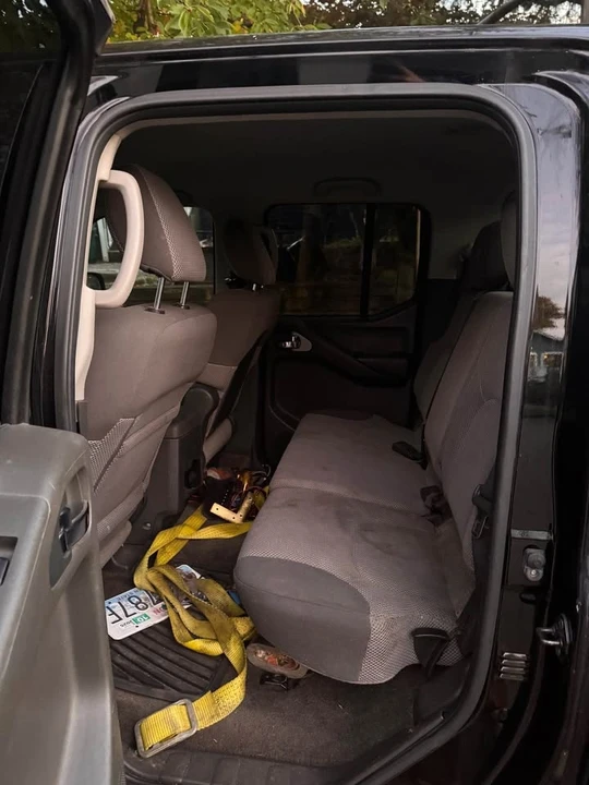 2010 Suzuki - Image 3 of 3