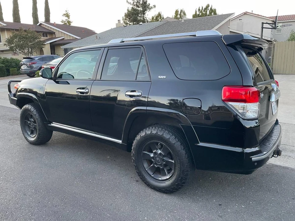 2010 Toyota 4Runner 5th Gen - Image 4 of 7