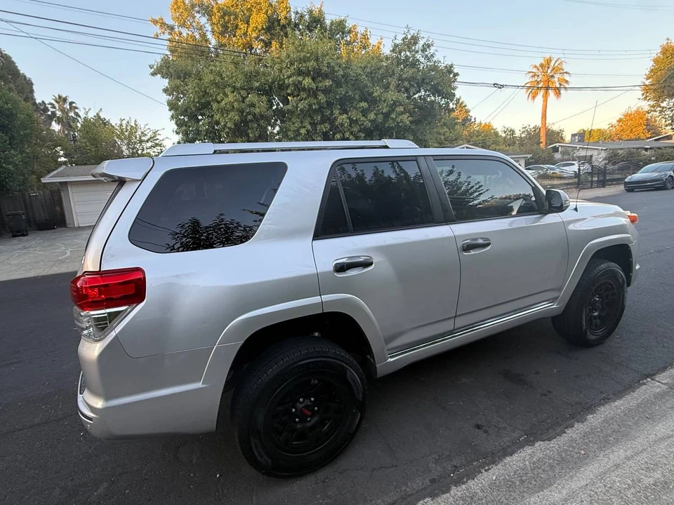 2010 Toyota 4Runner 5th Gen - Image 10 of 24
