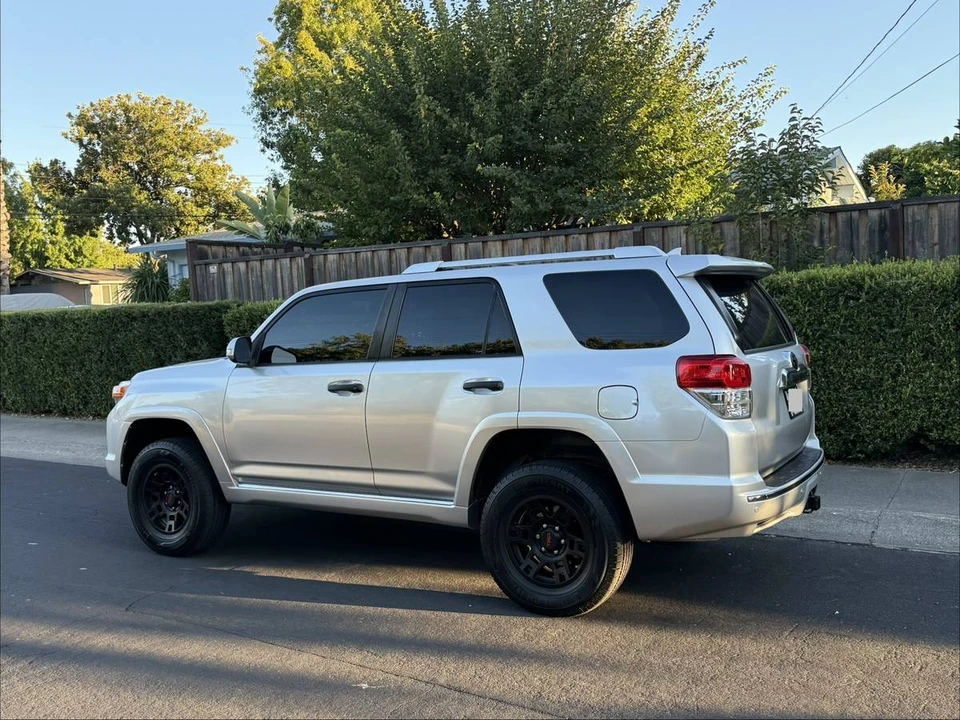 2010 Toyota 4Runner 5th Gen - Image 7 of 24