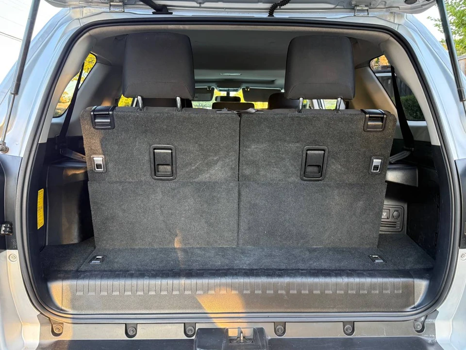 2010 Toyota 4Runner 5th Gen - Image 19 of 24