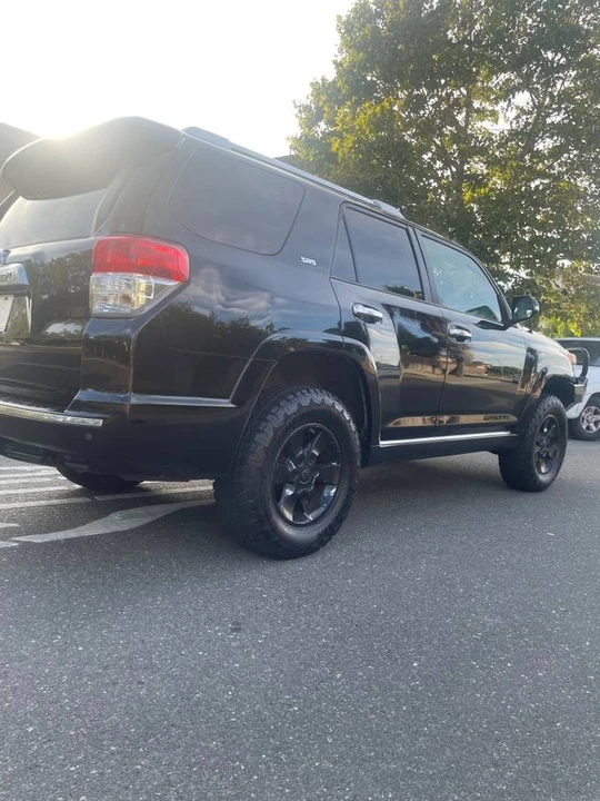 2010 Toyota 4Runner 5th Gen - Image 6 of 10