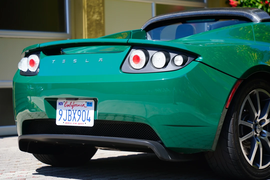 2010 Tesla Roadster - Image 28 of 31