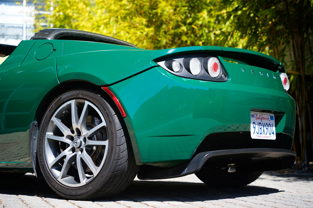 2010 Tesla Roadster - Image 27 of 31