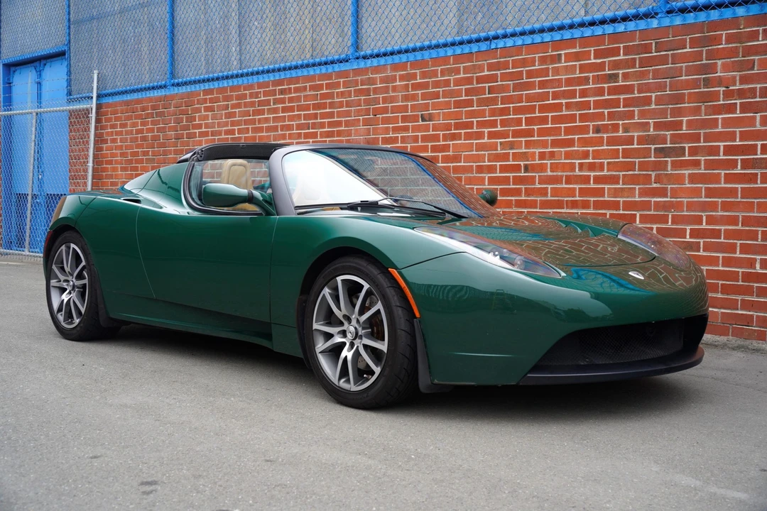 2010 Tesla Roadster - Image 13 of 31
