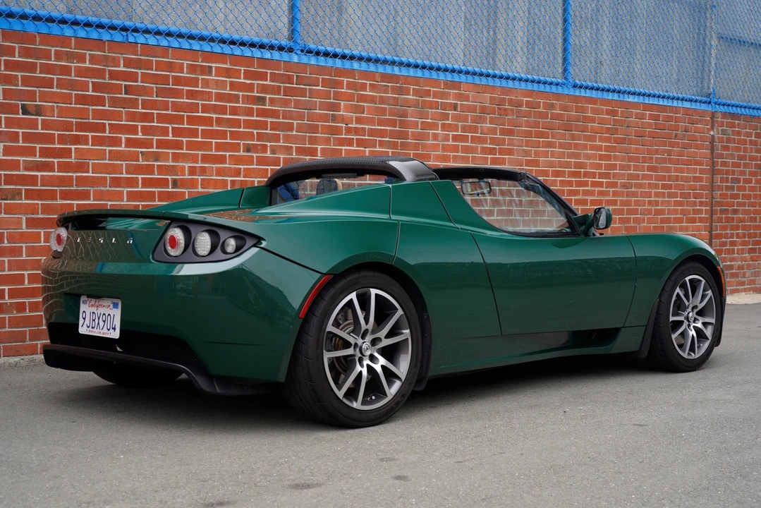 2010 Tesla Roadster - Image 16 of 31