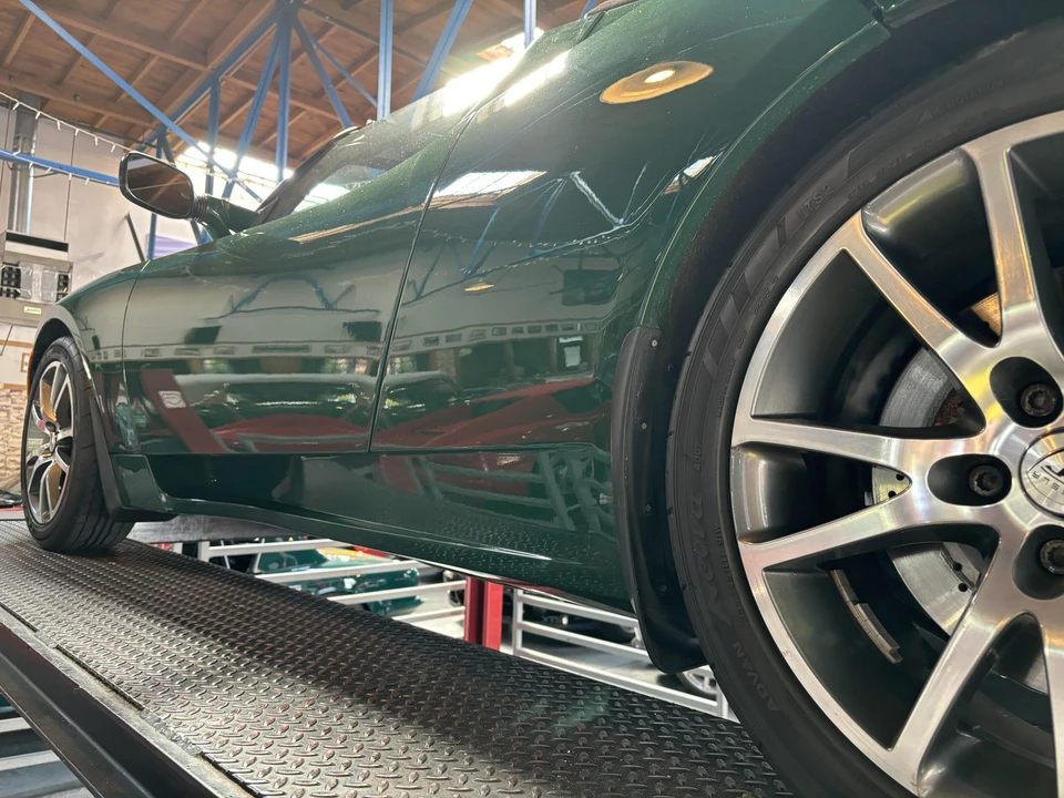 2010 Tesla Roadster - Image 22 of 31