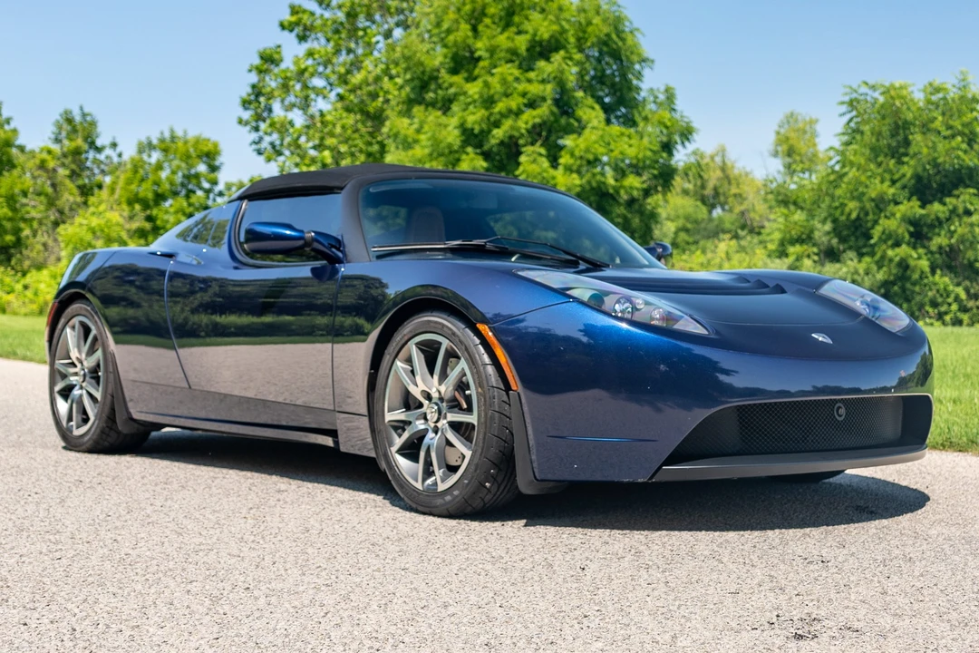 2010 Tesla Roadster - Image 3 of 31