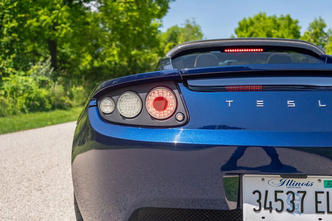 2010 Tesla Roadster - Image 22 of 31