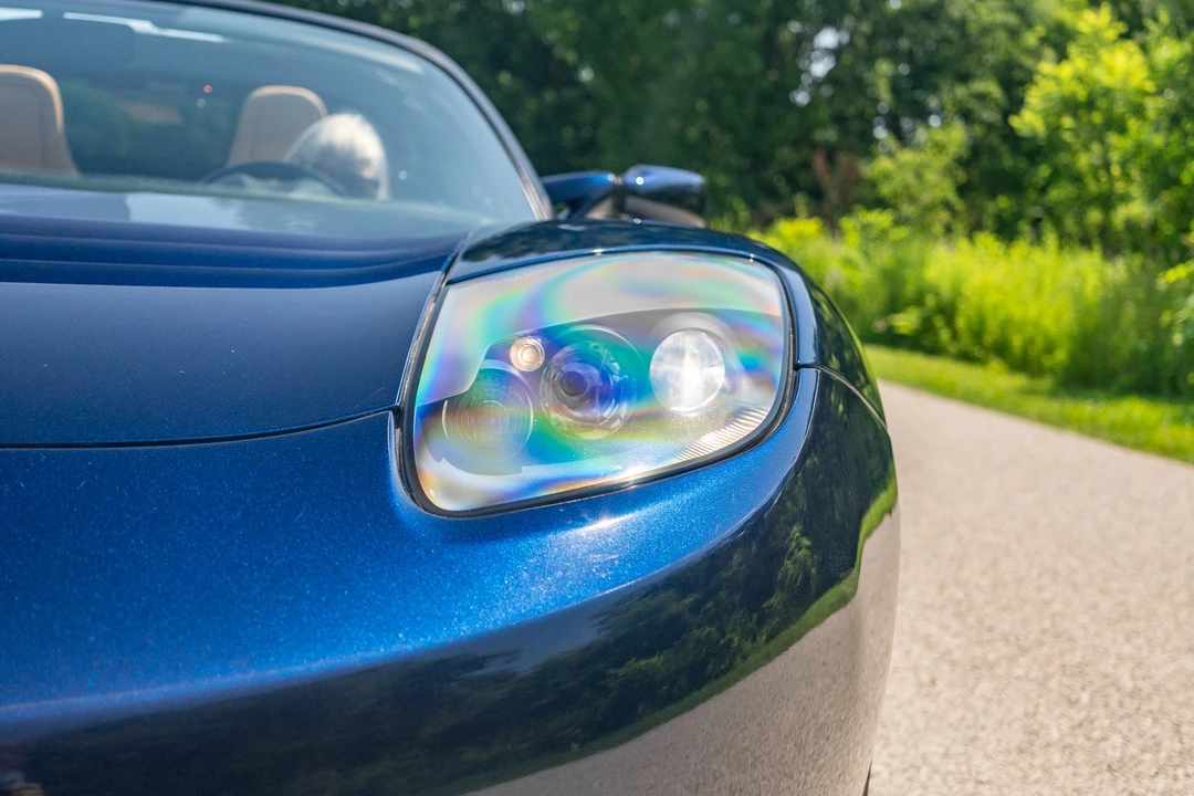 2010 Tesla Roadster - Image 16 of 31