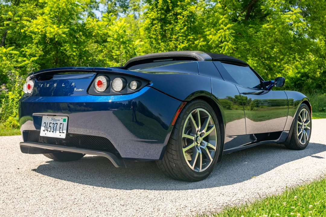 2010 Tesla Roadster - Image 5 of 31